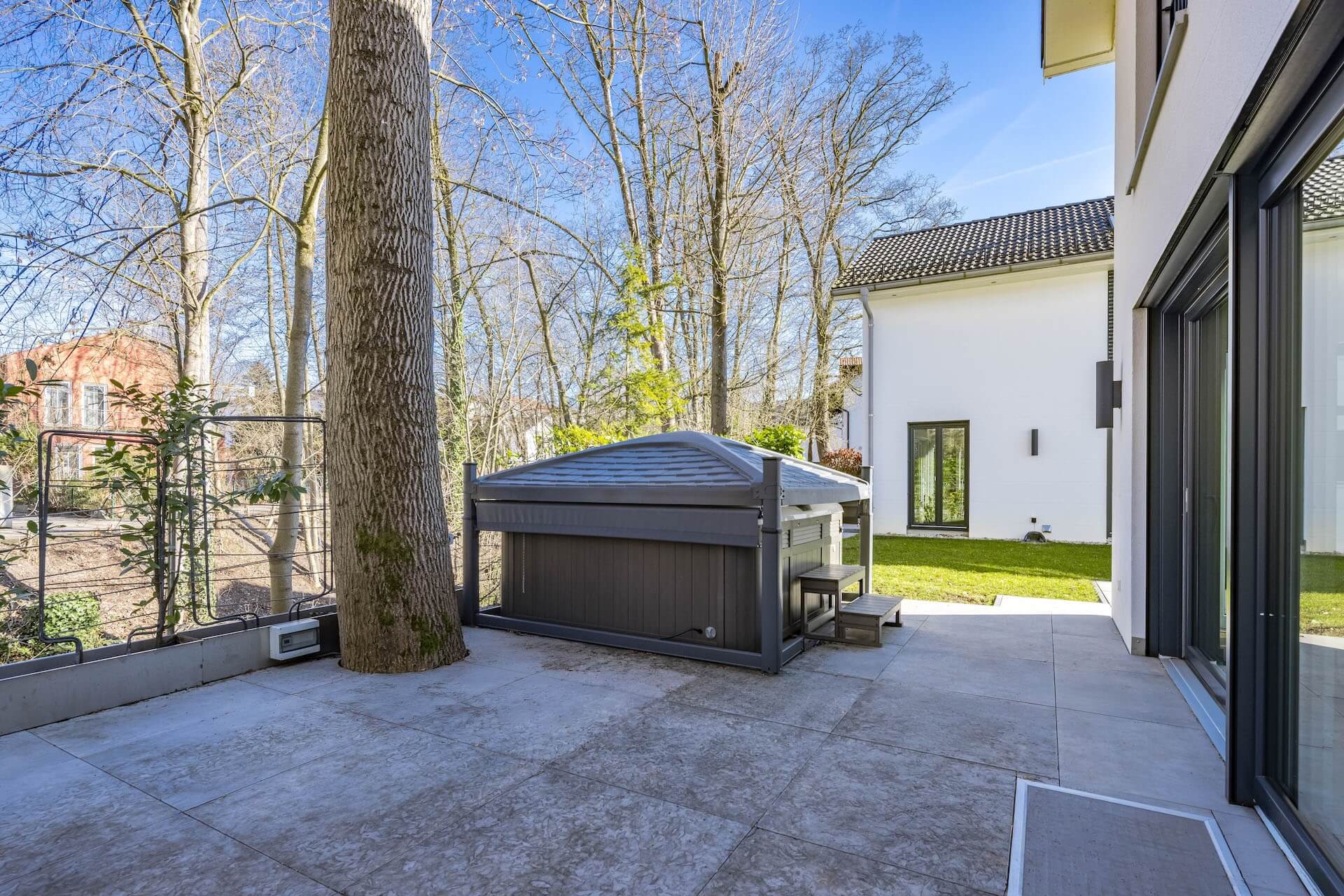 Terrasse mit Whirlpool