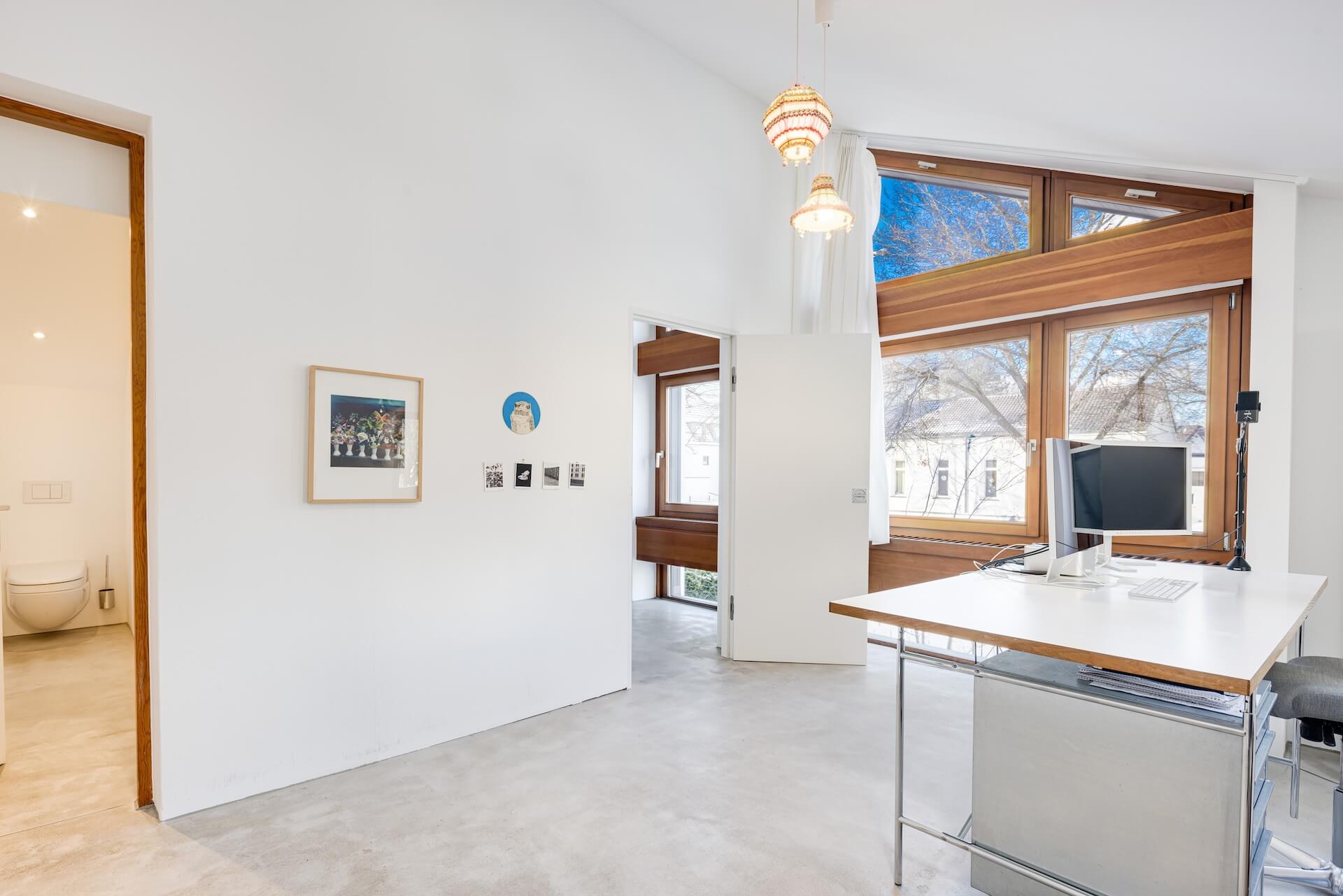 Zwei Räume mit WC im OG