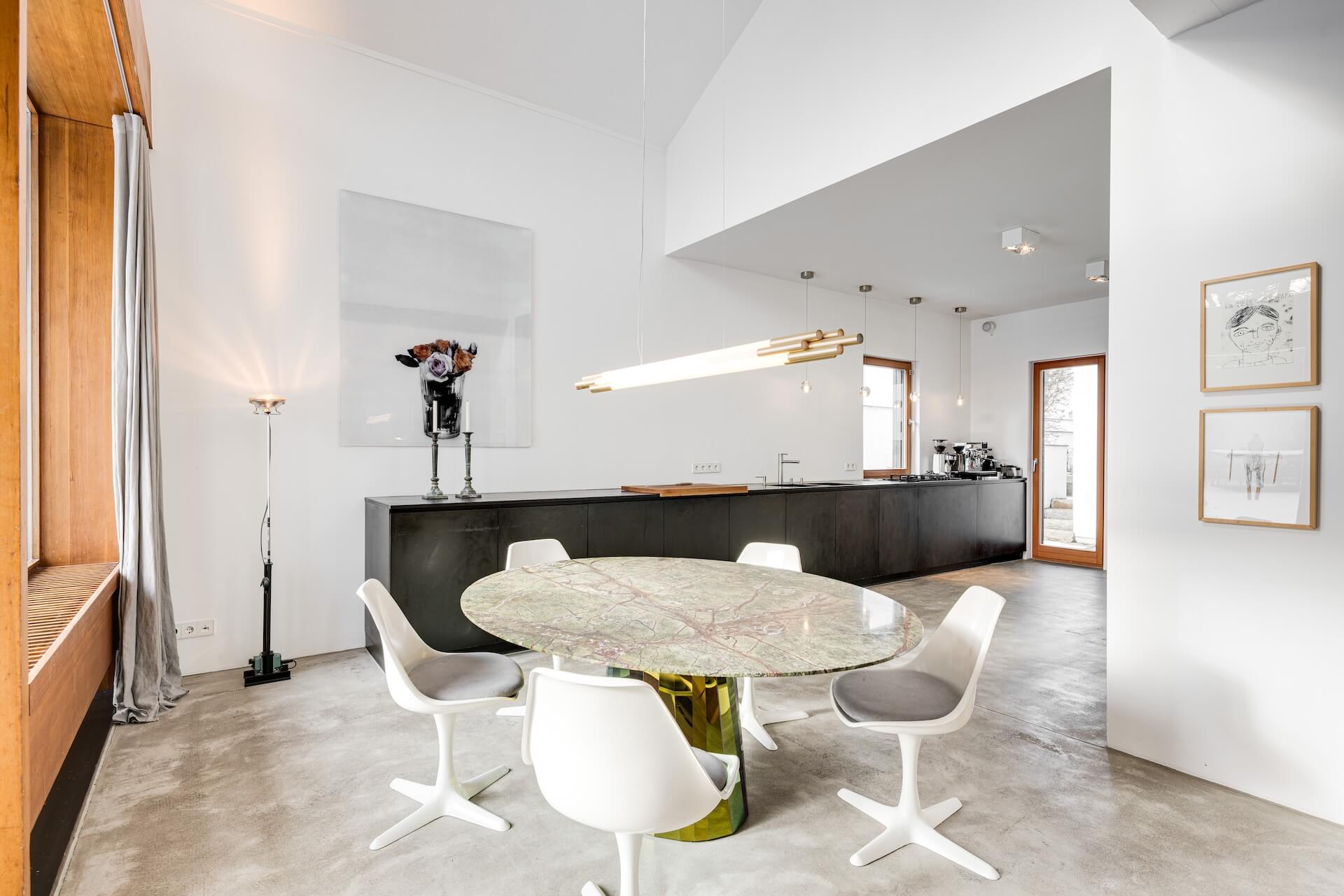 Offene Küche mit Essbereich