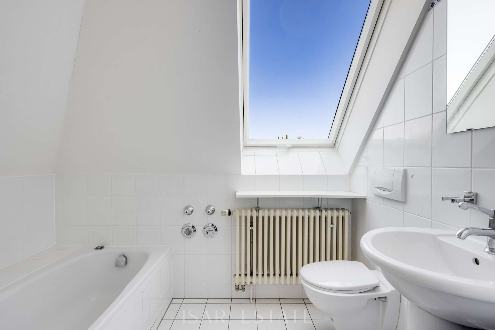 Badezimmer im Obergeschoß