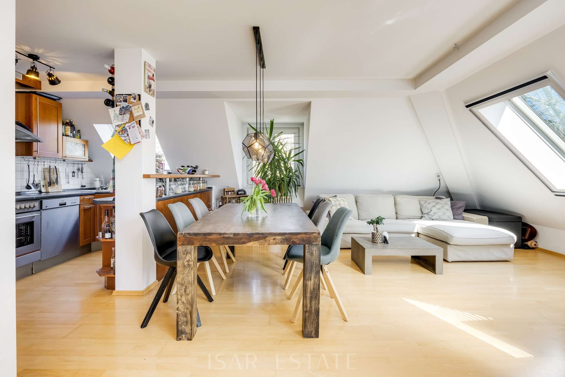 Wohn- und Essbereich