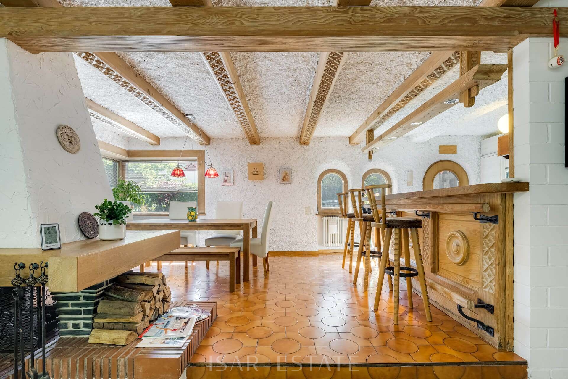 Esszimmer mit Küchenbar