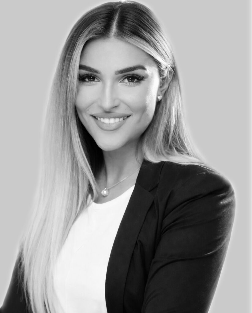 Derya Dalkaya, Exscutive Business Partner at Isar Estate